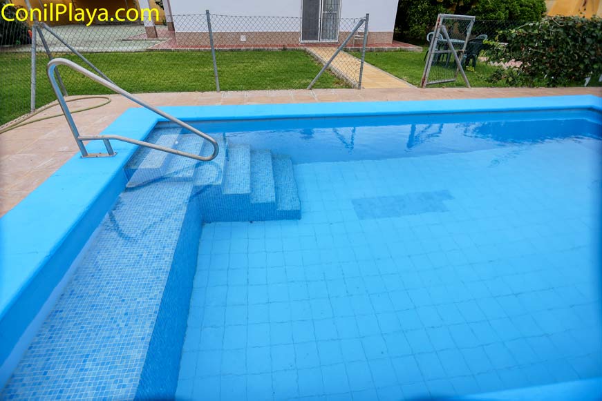 piscina escalones