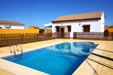 Chalet con piscina privada cerca de la playa del Puerco y La Barrosa. Situado en zona rural muy tranquila e ideal para pasar unas relajadas vacacioens en la costa de Conil. Merendero, barbacoa.
Chalet con piscina cerca de la playa de El Puerco y la Barrosa.