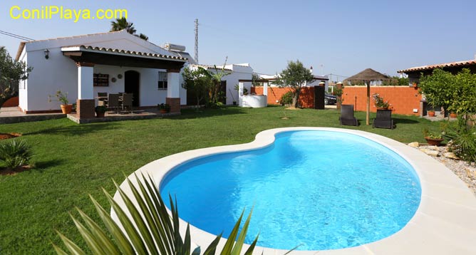 chalet con piscina