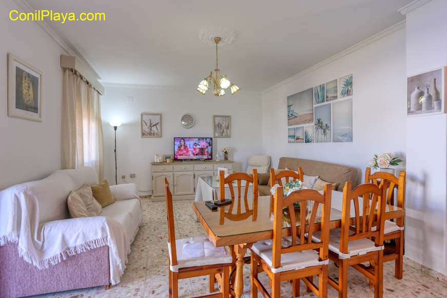 Salón - comedor del chalet