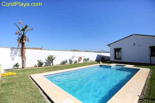 Piscina del chalet de vacaciones