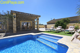 Chalet con piscina en Conil de la Frontera, Cádiz, Andalucía.