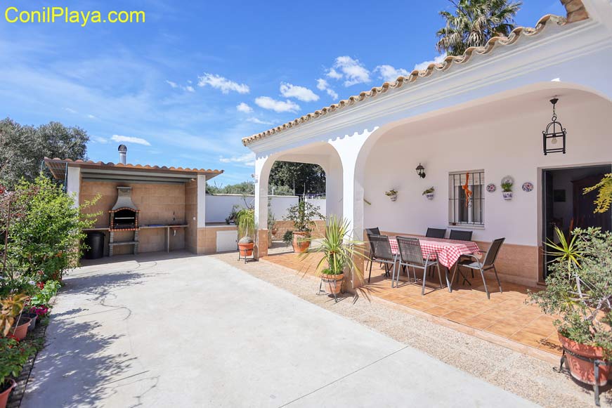 Chalet con piscina cerca de Conil