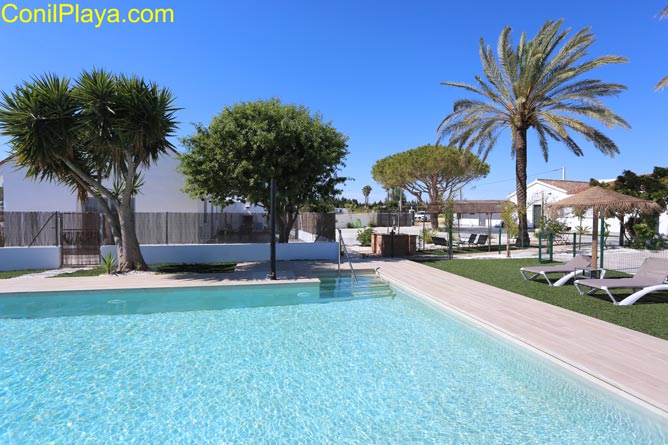 Chalet con piscina cerca de Conil