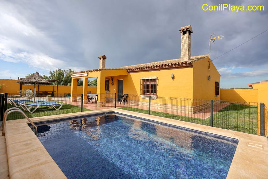 chalet en Conil con piscina privada por particulares