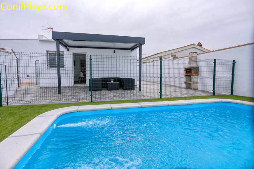 chalet con piscina