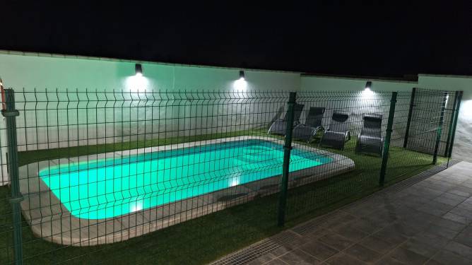 piscina noche