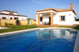 Alquiler de Chalet en Conil para 6 personas (max 6) Con piscina.