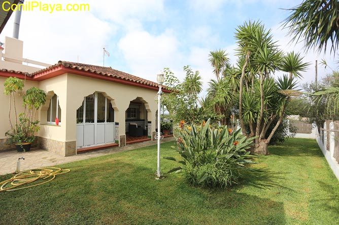 foto del chalet en Conil en alquiler