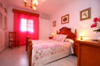 Chalet muy tranquilo situado a pocos minutos de Conil y de la playa. Amplio jardín, barbacoa, piscina privada.
Chalet con jardín y barbacoa de 3 dormitorios, para 6 personas.