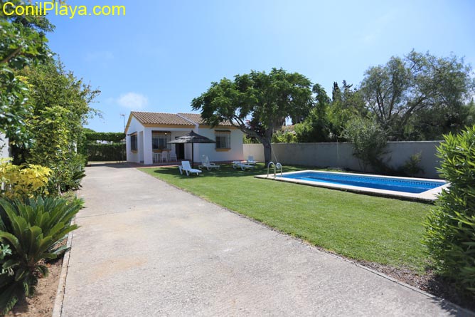 Chalet con piscina en Conil