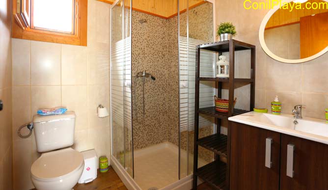 cuarto de baño con ducha