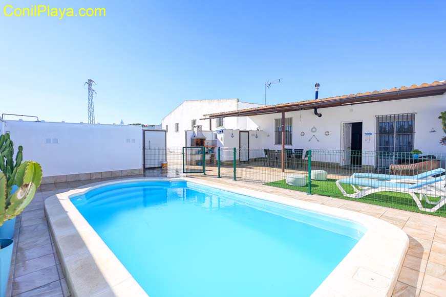 chalet piscina conil