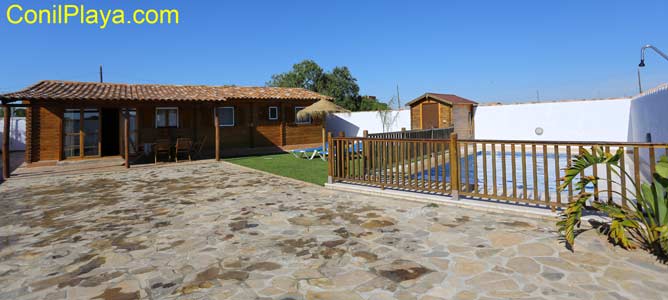 Chalet en Conil con piscina privada