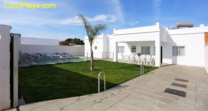 Chalet con piscina privada en Conil