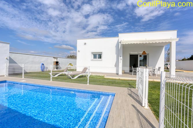 chalet conil alquiler