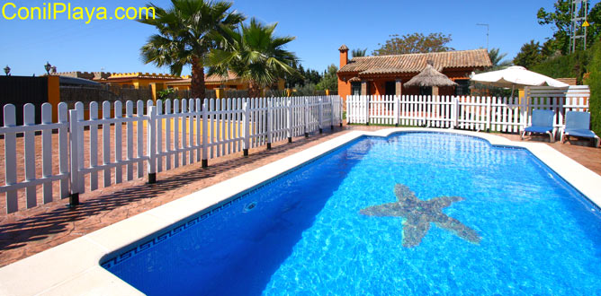 chalet con piscina privada