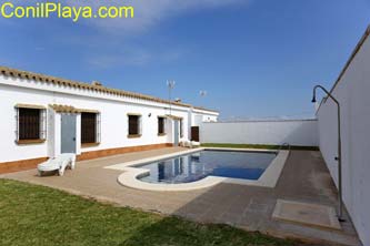 Chalet con piscina cerca de Conil