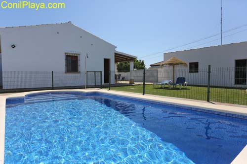 Casa rural con piscina en Conil