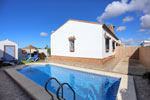 Alquiler de Chalet en Conil para 4 personas (max 6) Con piscina.