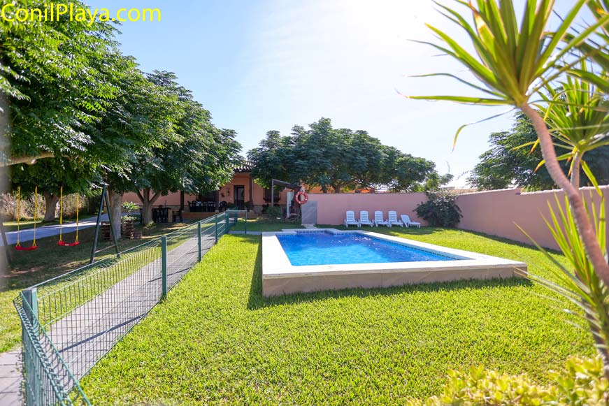 Chalet con piscina en Conil