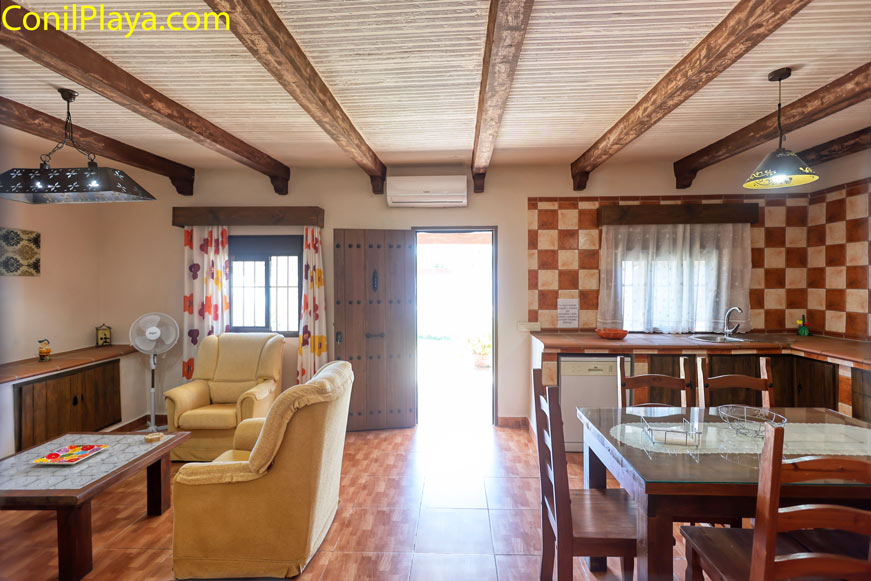 Salón comedor aire acondicionado