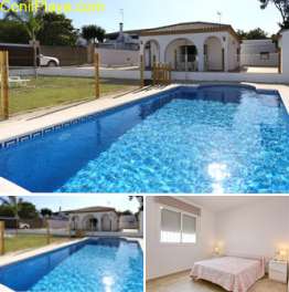 chalet en Conil con piscina