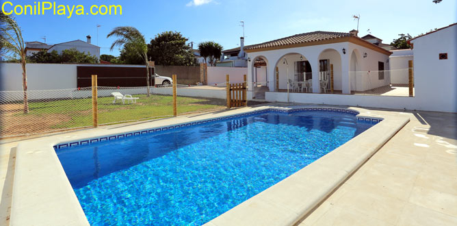 chalet con piscina privada