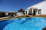 Alquiler de Chalet en Conil para 6 personas (max 6) Con piscina.