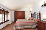 Estupendo chalet cerca de Conil, en Roche Viejo, muy tranquilo, amplia parcela, muy equipado, piscina privada, amplio jardín, barbacoa.
chalet de 2 dormitorios y para 4 o 5 personas
