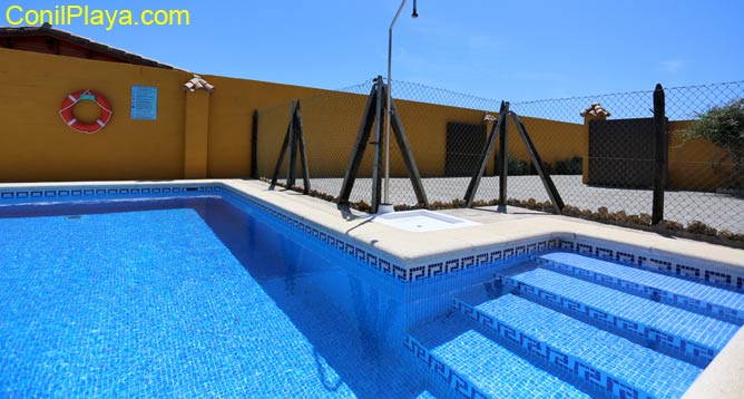 piscina escalones