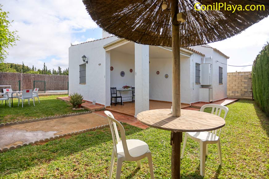 casa conil jardin