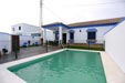 Alquiler de Chalet en Conil para 4 personas (max 4) Con piscina.