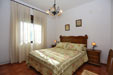 Estupendo chalet con piscina privada en zona muy tranquila y a pocos minutos en coche de la playa. Muy amplio y confortable, dispone de aire acondicionado. wifi gratis.
capacidad para 6 personas