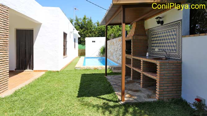 Chalet en Conil con piscina privada