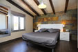 Estupendo chalet con piscina privada situado en zona muy tranquila y a pocos minutos de las calas de Conil en coche. Barbacoa, porche, aparcamiento privado.
capacidad para 6 personas