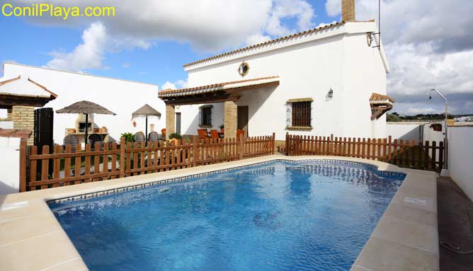 chalet con piscina