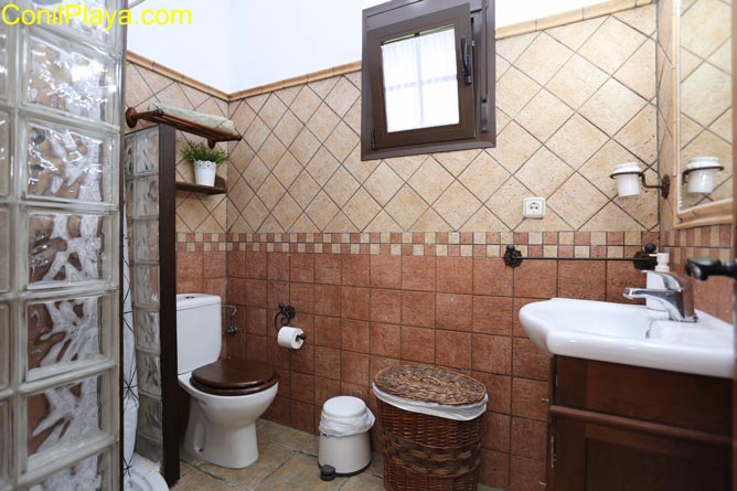 Cuarto de baño del dormitorio.