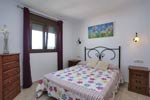 Estudio situado en zona tranquila y a pocos minutos de Conil. Piscina compartida con 2 apartamentos. Barbacoa, terraza.
Estudio en Conil a la entrada del pueblo.