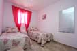 Excelente apartamento/estudio en Conil, en la Atalaya, a 5 minutos andando de la playa. Terraza privada con toldo, de nueva construcción. Zona muy tranquila. Consta de un dormitorio, cuarto de baño y salón - cocina - comedor.
Estudio de un dormitorio en zona muy tranquila.