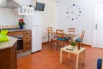 Estudio en Conil de nueva construcción, aire acondicionado, muy tranquilo, cerca de centro y a pocos minutos andando de la playa.
ver fotos