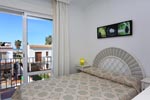 Varios estudios situados a 100 mts de la playa con vistas al mar, en el Carril de la Fuente. Ideal parejas y para fines de semana o vacaciones de verano. Constan de cuarto de baño, salón - cocina - comedor y dormitorio. Parking privado opcional.
Alquiler estudios en Conil cerca de la playa, ideales para vacaciones de verano y fines de semana en pareja.