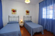 Estupenda habitación con porche y excelentes vistas a Conil. Ideal Parejas.
Alquiler de vacaciones para 2 personas.
