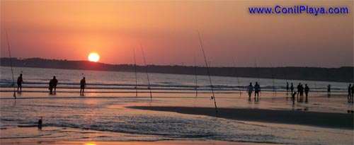 Pesca al atardecer en la Fuente del Gallo.