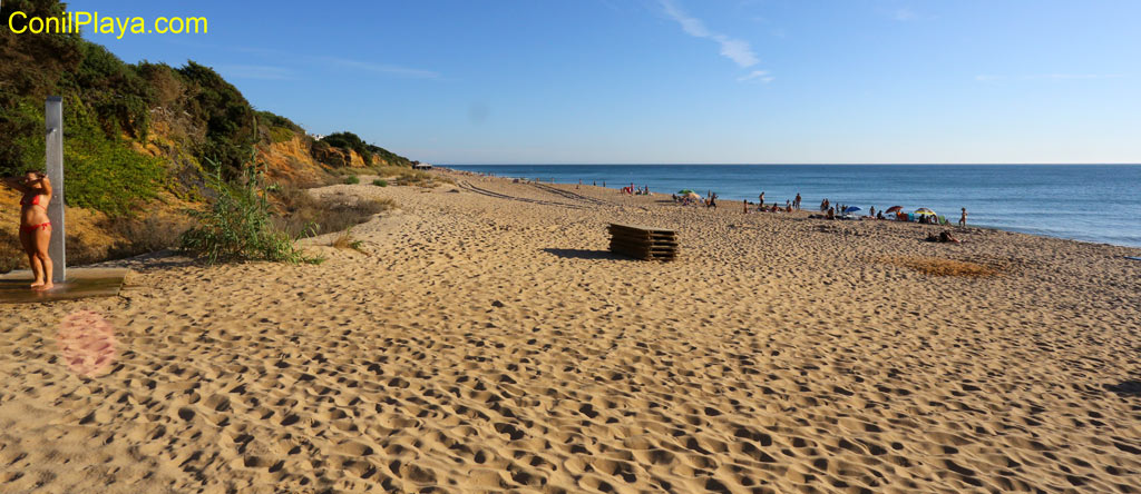 Playa de Urbanización Roche desde la zona norte de la urbanización