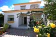 3 dormitorios,6 personas. Excelente chalet en El Palmar, en el Carril del Pino, cerca de la playa andando. Luminoso, amplio y fresco. Dispone de porche y barbacoa. Consta de 3 dormitorios, 2 cuartos de baño.
