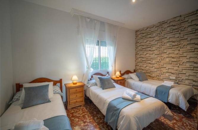 Dormitorio con 2 camas individuales