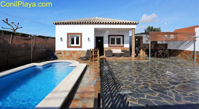 chalet con piscina