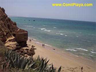 Cala puntalejo y las tres piedras.