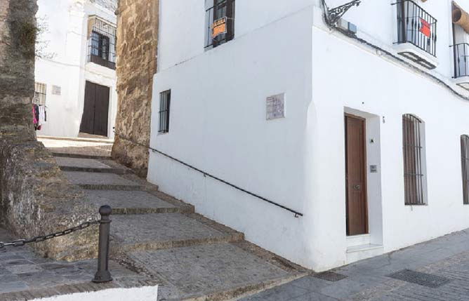 fachada de la casa en Vejer.